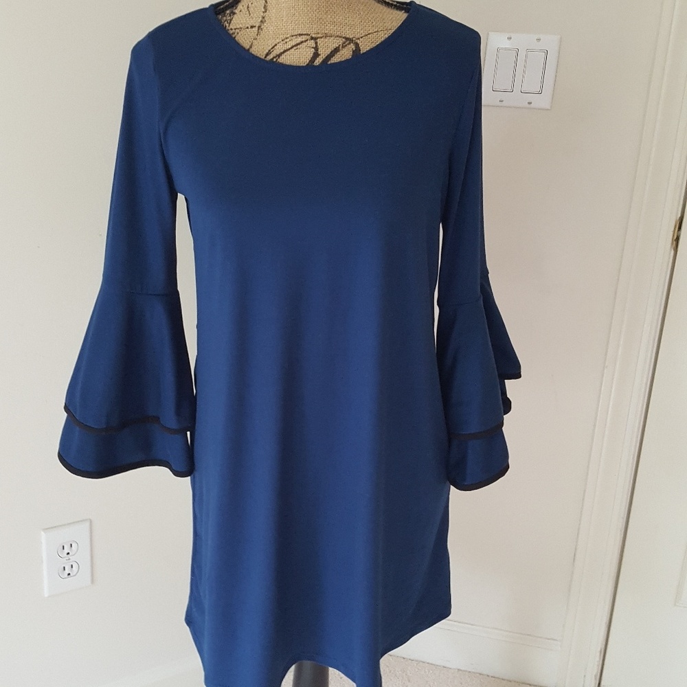 NWT RebornJ Blue Bell Sleeve Dress M